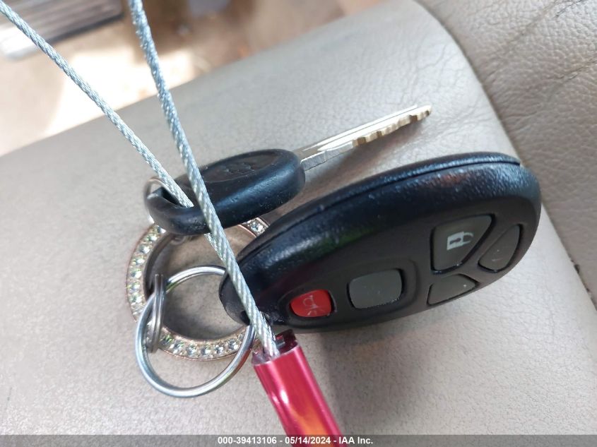 2011 Chevrolet Tahoe Lt VIN: 1GNSCBE00BR132282 Lot: 39413106