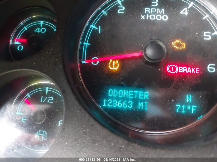 2011 Chevrolet Tahoe Lt VIN: 1GNSCBE00BR132282 Lot: 39413106