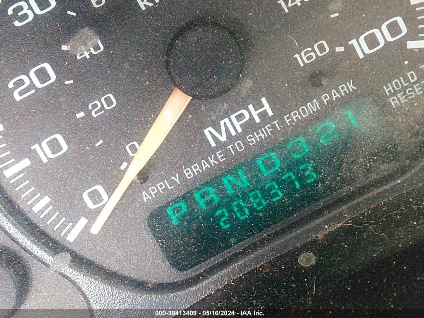 2002 Chevrolet Suburban 1500 Lt VIN: 3GNEC16Z92G354131 Lot: 39413409