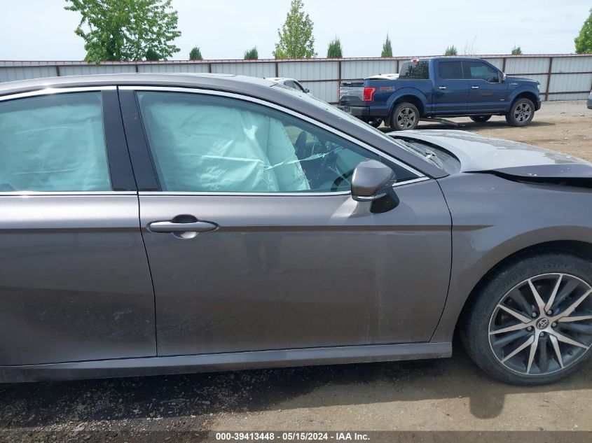 2022 Toyota Camry Xle Hybrid VIN: 4T1F31AK6NU590630 Lot: 39413448