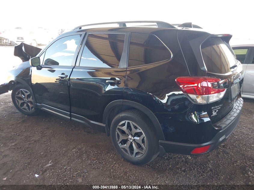 VIN JF2SKAJC4MH565846 2021 SUBARU FORESTER PREMIUM