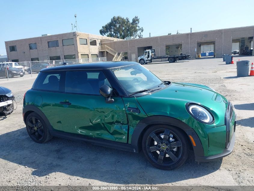 2023 Mini Se Hardtop Cooper VIN: WMW13DJ02P2U20355 Lot: 39413995