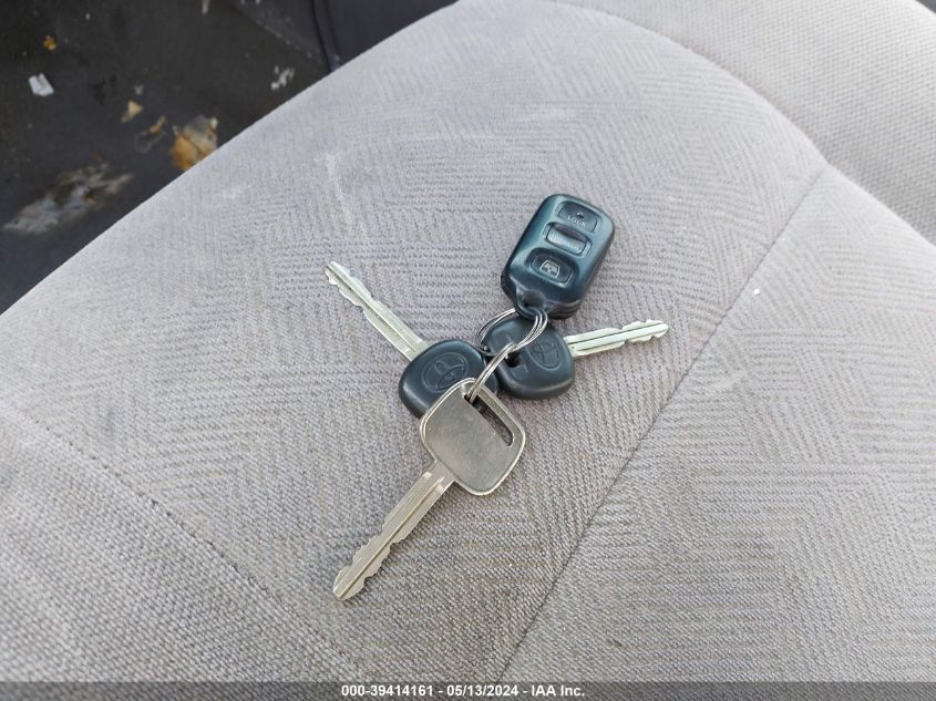 2003 Toyota Sequoia Sr5 V8 VIN: 5TDZT34A63S186633 Lot: 39414161