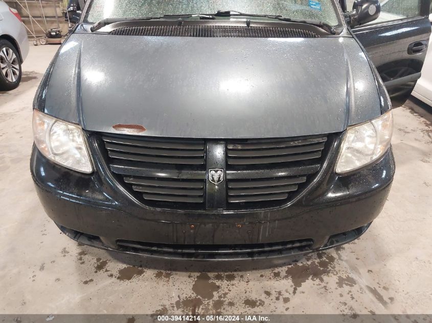 2005 Dodge Grand Caravan Se VIN: 1D4GP24R65B372424 Lot: 39414214