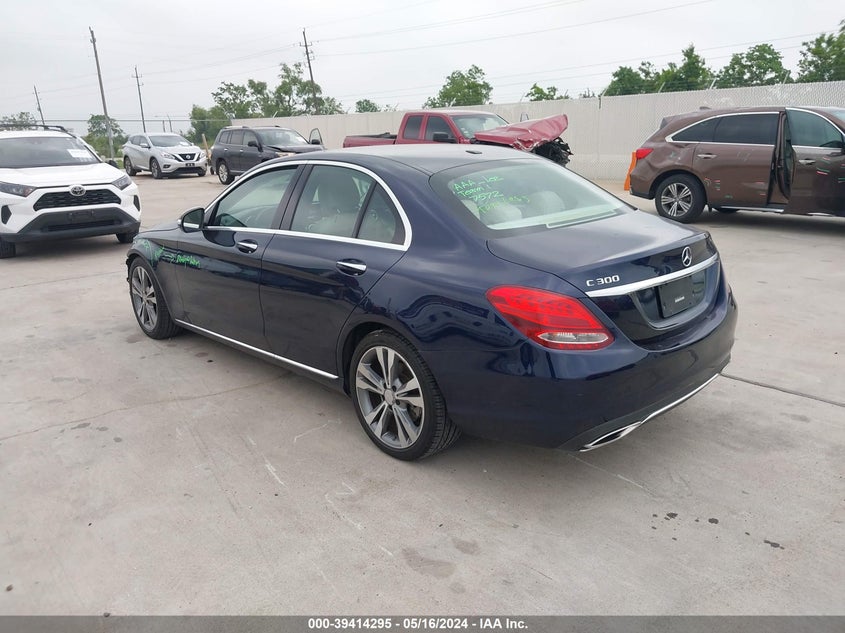 2015 MERCEDES-BENZ C 300 LUXURY/SPORT - 55SWF4JB2FU064937