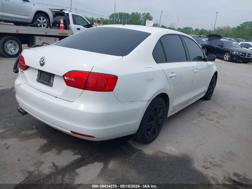 2011 Volkswagen Jetta 2.0L S VIN: 3VW2K7AJ3BM390897 Lot: 39414370