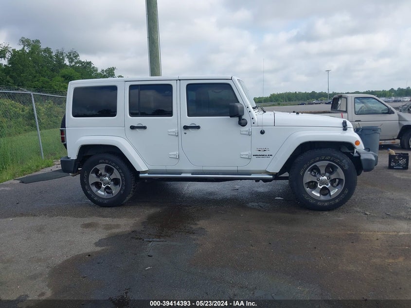 2017 JEEP WRANGLER UNLIMITED SAHARA 4X4 - 1C4BJWEG6HL523760