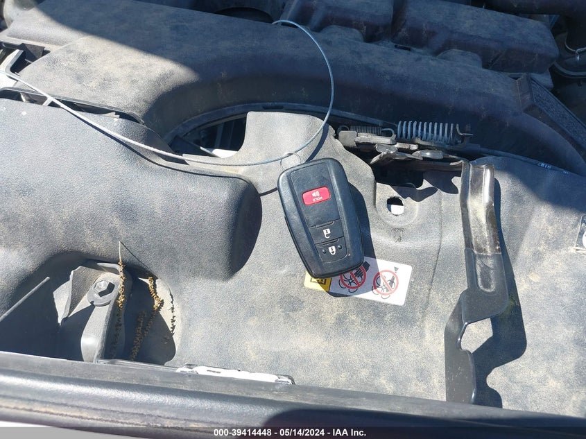 2020 TOYOTA RAV4 XLE - 2T3W1RFV9LC038598