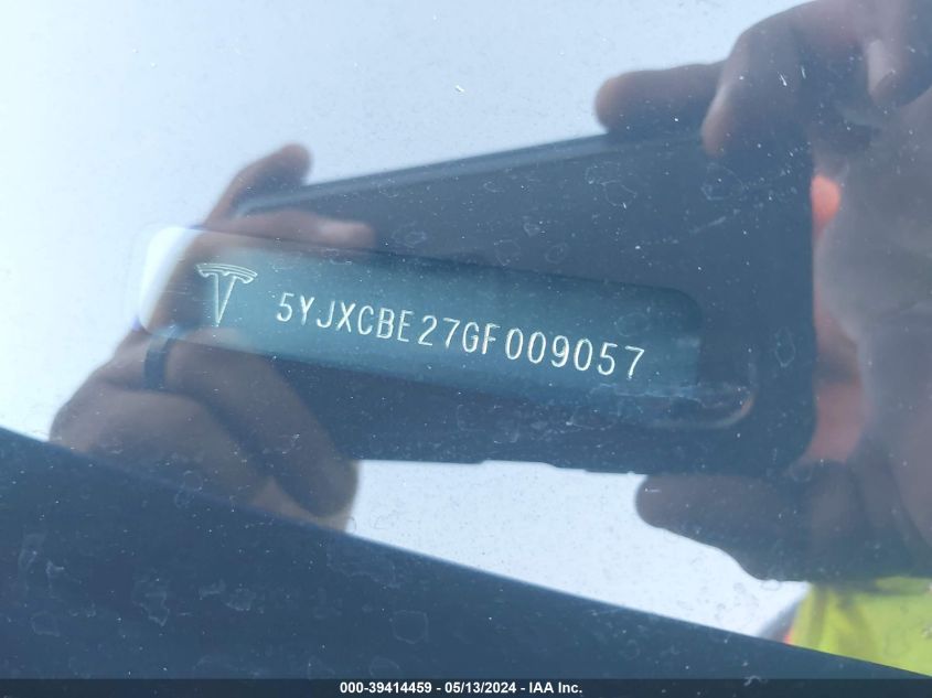 2016 Tesla Model X 60D/70D/75D/90D/P100D VIN: 5YJXCBE27GF009057 Lot: 39414459