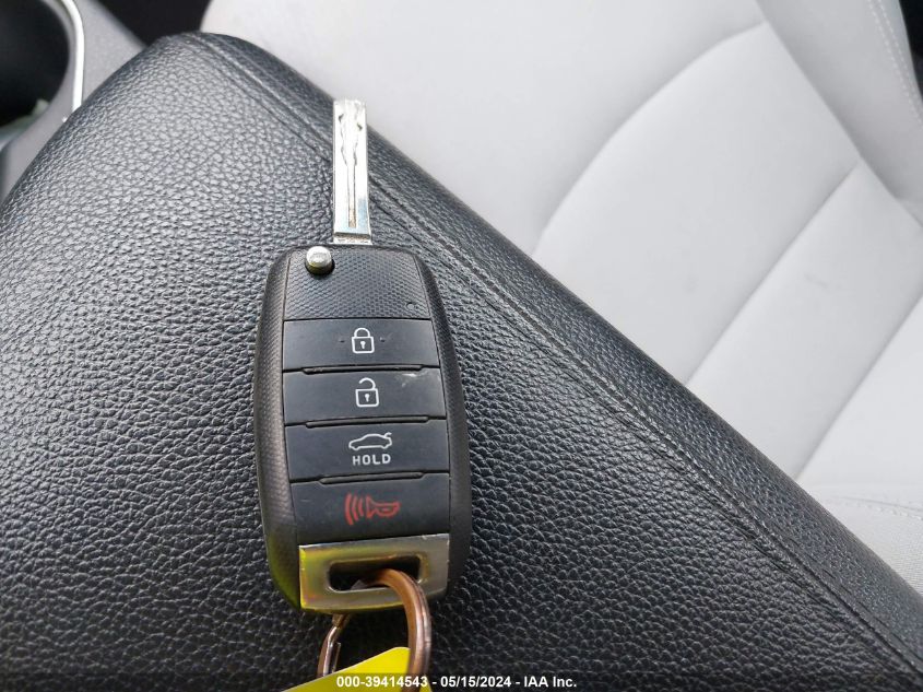 2015 Kia Optima Lx VIN: 5XXGM4A72FG438175 Lot: 39414543