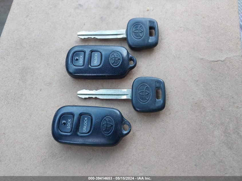 2005 Toyota Highlander V6 VIN: JTEGP21A950082469 Lot: 39414653