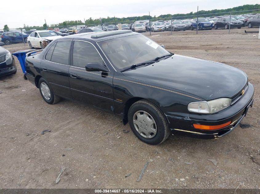 1994 Toyota Camry Le VIN: 4T1SK12EXRU471902 Lot: 39414657