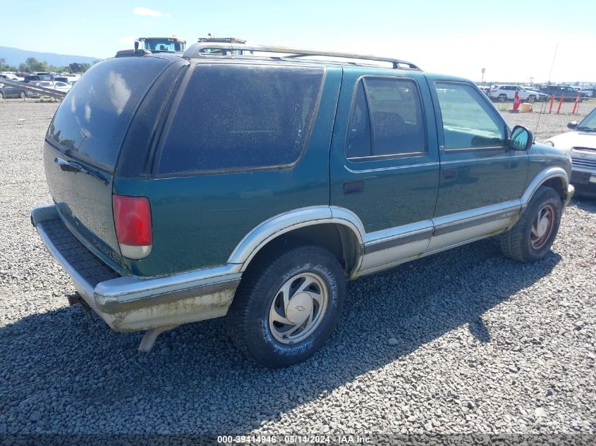 1996 Chevrolet Blazer VIN: 1GNDT13WXT2288933 Lot: 39414946