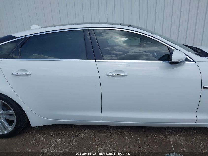 2016 Jaguar Xj Xjl Portfolio VIN: SAJWA2G71G8W00707 Lot: 39415138