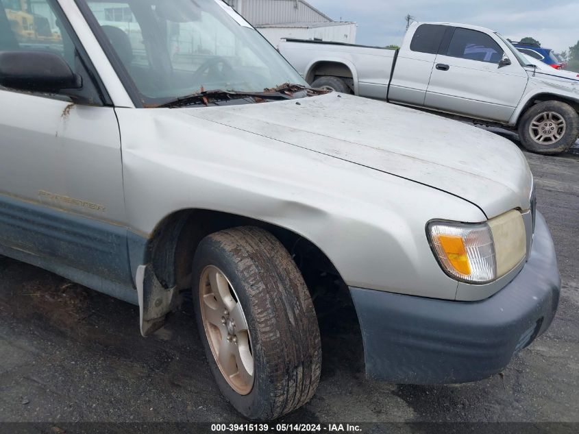 2001 Subaru Forester L VIN: JF1SF63571H728425 Lot: 39415139