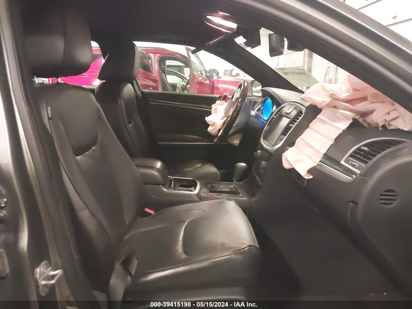 2011 Chrysler 300C Awd VIN: 2C3CK6CT7BH611856 Lot: 39415198