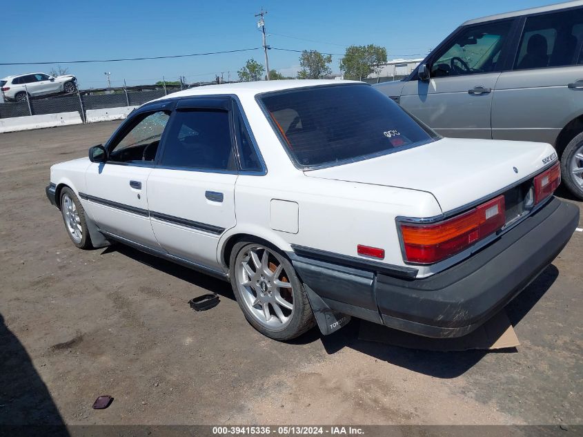 1988 Toyota Camry Dlx VIN: JT2SV21E4J3274343 Lot: 39415336