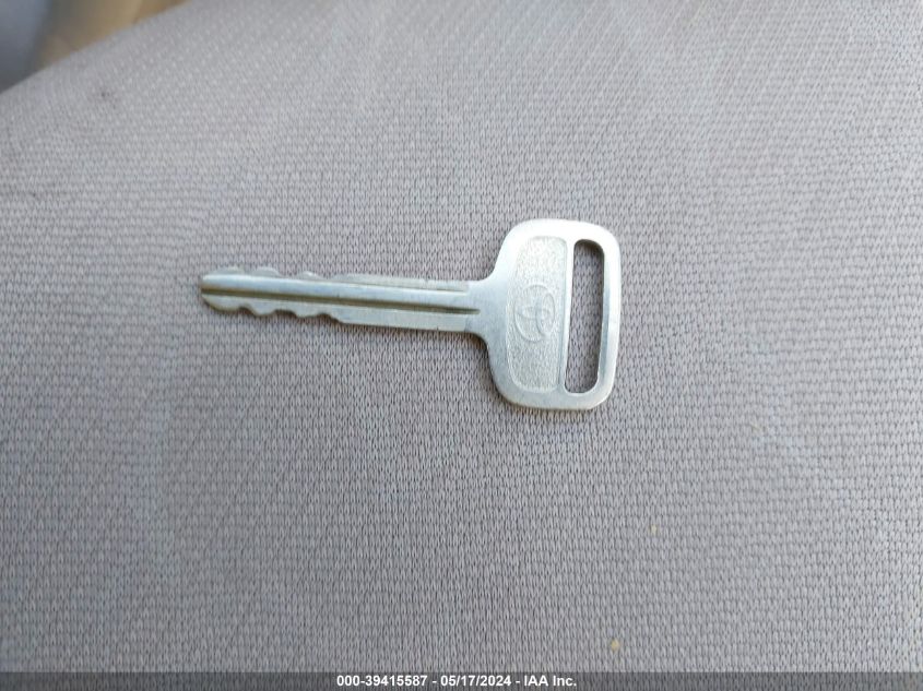 2003 Toyota Echo VIN: JTDBT123130287723 Lot: 39415587