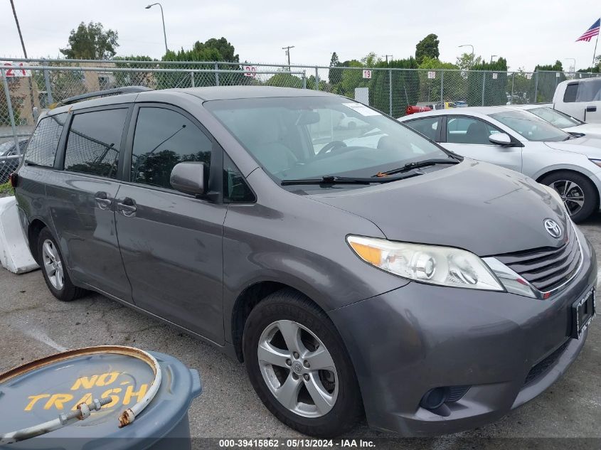 2017 Toyota Sienna Le 8 Passenger VIN: 5TDKZ3DC9HS825225 Lot: 39415862