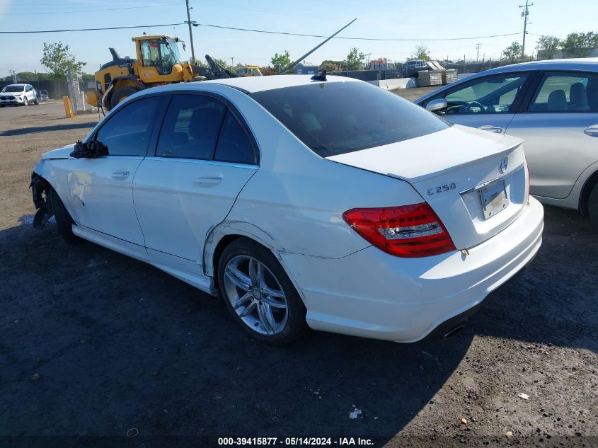 2013 Mercedes-Benz C 250 Luxury/Sport VIN: WDDGF4HB6DR246133 Lot: 39415877