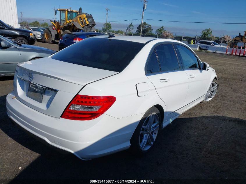 2013 Mercedes-Benz C 250 Luxury/Sport VIN: WDDGF4HB6DR246133 Lot: 39415877