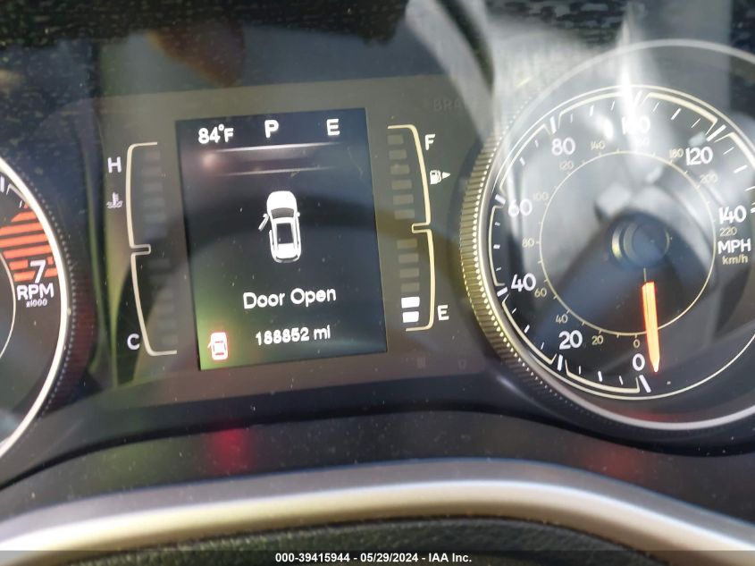 2016 Jeep Cherokee Latitude VIN: 1C4PJLCB2GW136969 Lot: 39415944