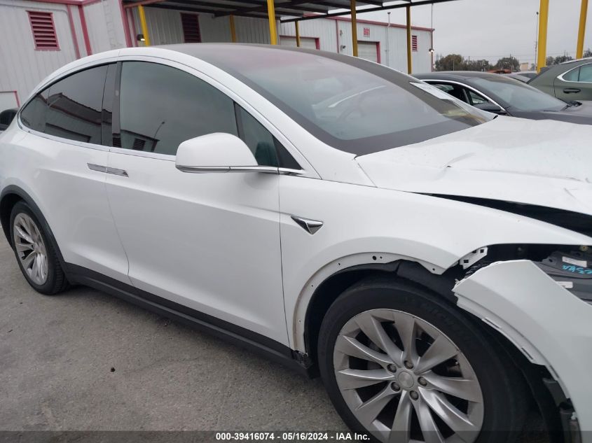 2017 Tesla Model X 100D/75D/90D VIN: 5YJXCDE2XHF044740 Lot: 39416074