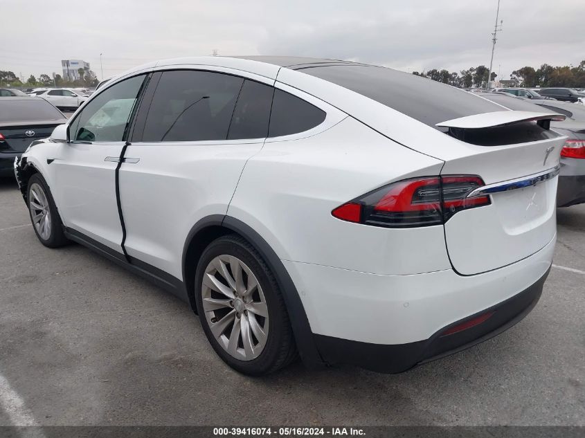 2017 Tesla Model X 100D/75D/90D VIN: 5YJXCDE2XHF044740 Lot: 39416074