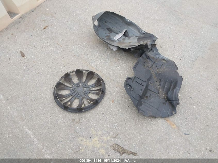 2015 Nissan Sentra S/Sv/Sr/Sl VIN: 3N1AB7AP6FY294881 Lot: 39416435