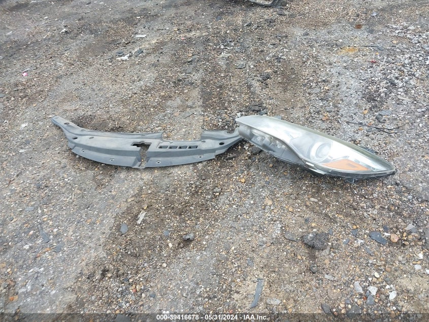 2017 TOYOTA CAMRY SE - 4T1BF1FK3HU324176