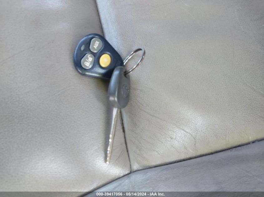 2004 Toyota Camry Xle V6 VIN: 4T1BF32K54U575146 Lot: 39417056