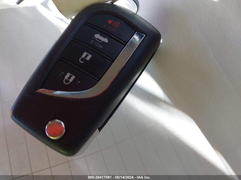 2017 TOYOTA COROLLA L/LE/XLE/SE/XSE - 5YFBURHE8HP638189