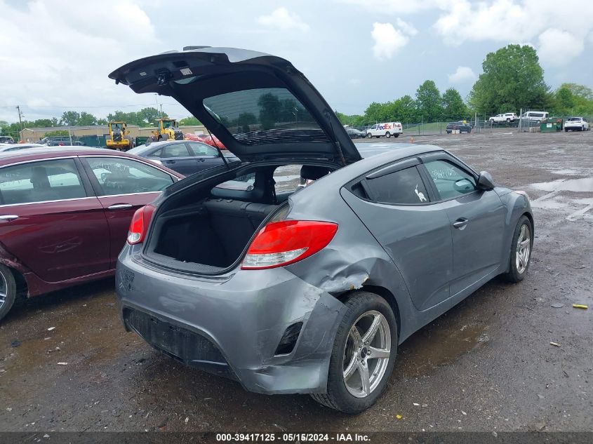 2013 Hyundai Veloster Base W/Black VIN: KMHTC6AD6DU172343 Lot: 39417125