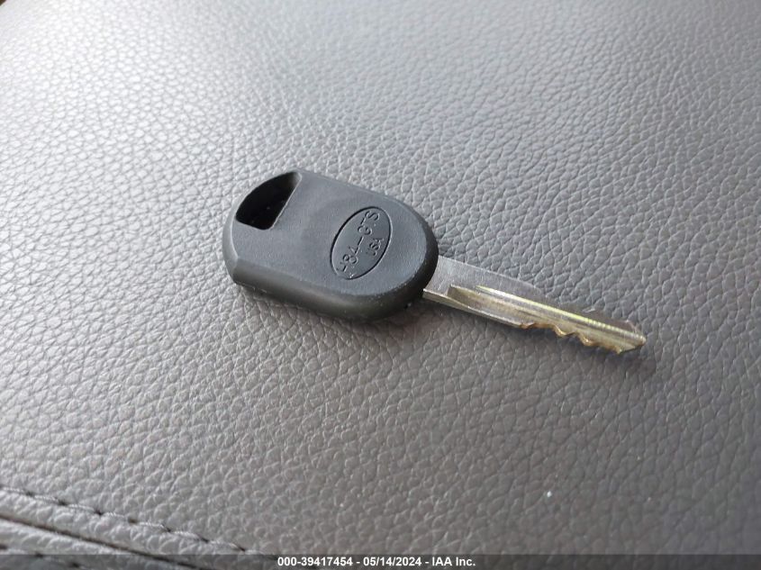 2011 Ford Expedition Xlt VIN: 1FMJU1H55BEF34370 Lot: 39417454