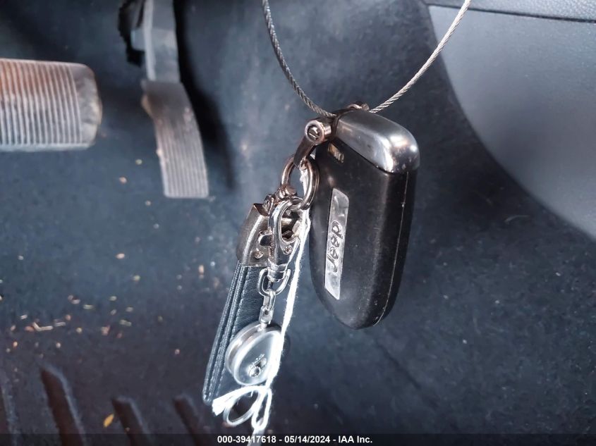 2014 Jeep Grand Cherokee Overland VIN: 1C4RJFCG2EC265430 Lot: 39417618