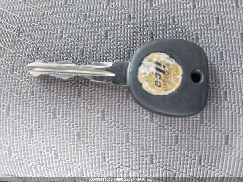 2008 Chevrolet Silverado 1500 Ls VIN: 2GCEC13C381104104 Lot: 39417668