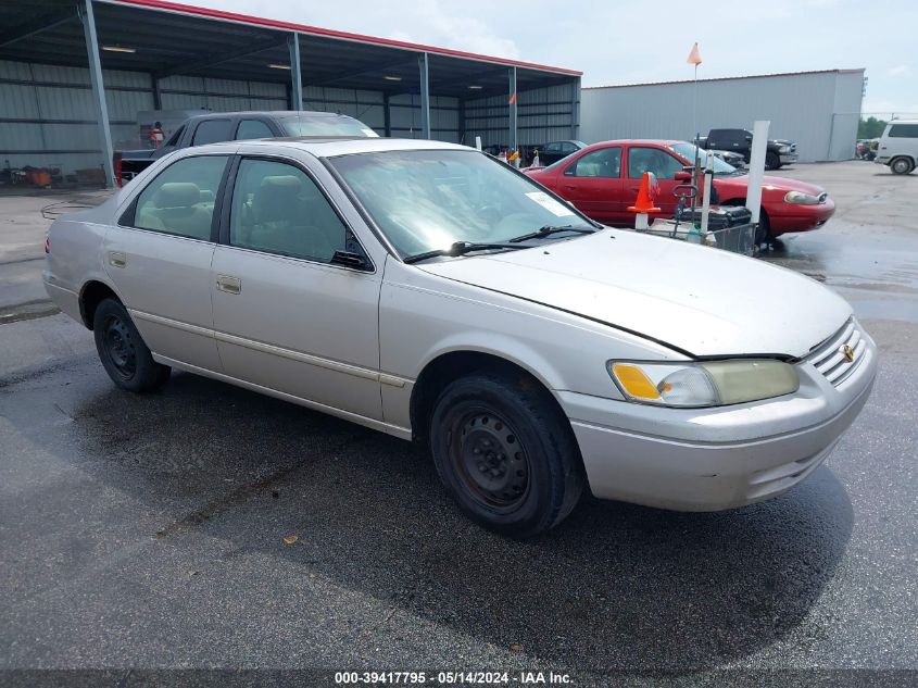 1998 Toyota Camry Le VIN: 4T1BG22K2WU350158 Lot: 39417795