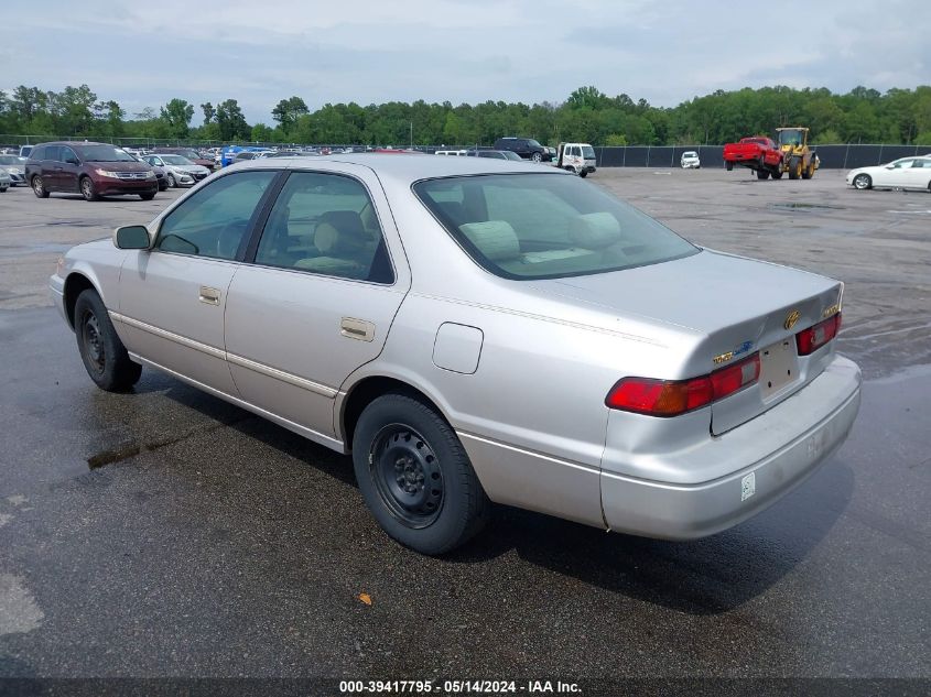 1998 Toyota Camry Le VIN: 4T1BG22K2WU350158 Lot: 39417795