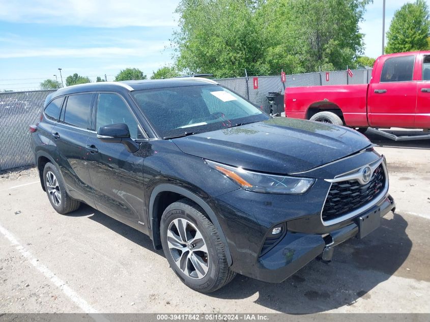 2022 TOYOTA HIGHLANDER HYBRID XLE - 5TDGBRCH1NS544557