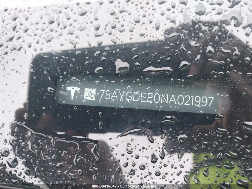 VIN 7SAYGDEE0NA021997 2022 TESLA MODEL Y