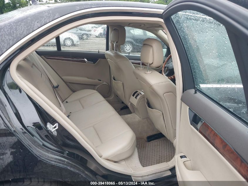 2011 Mercedes-Benz C 300 Luxury 4Matic/Sport 4Matic VIN: WDDGF8BB6BR187260 Lot: 39418065