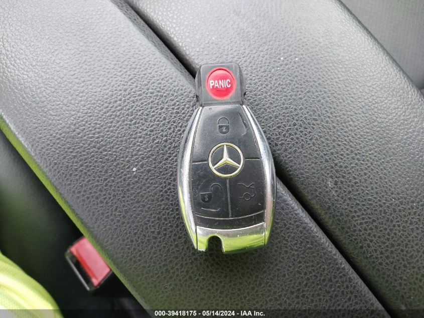 2008 Mercedes-Benz C 300 Luxury/Sport VIN: WDDGF54X98R018723 Lot: 39418175