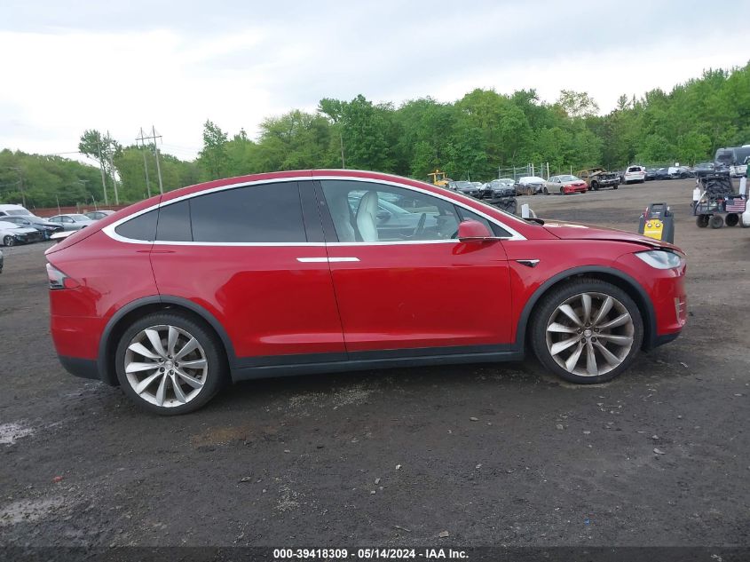 2017 Tesla Model X 100D/75D/90D VIN: 5YJXCBE28HF054171 Lot: 39418309