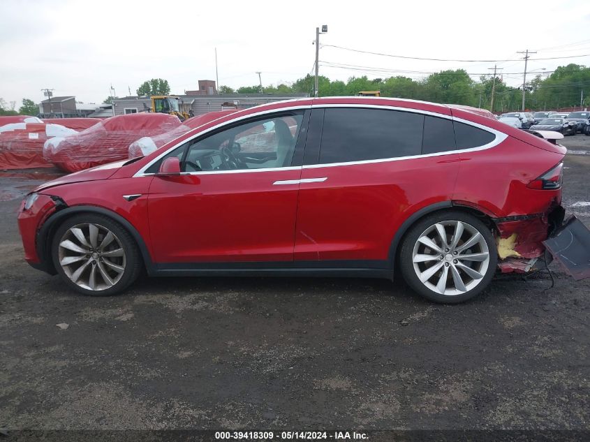 2017 Tesla Model X 100D/75D/90D VIN: 5YJXCBE28HF054171 Lot: 39418309