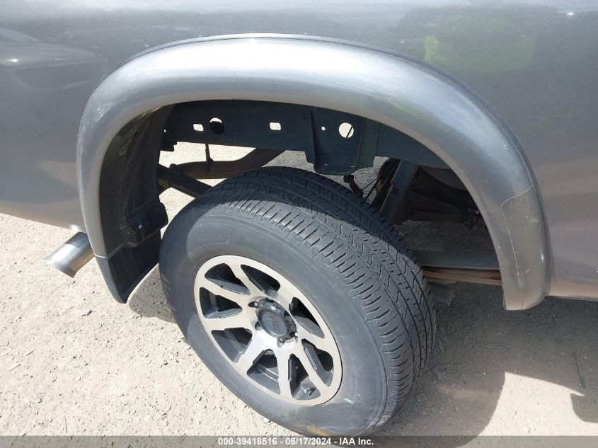 2005 Toyota Tundra Limited V8 VIN: 5TBBT48185S463280 Lot: 39418516