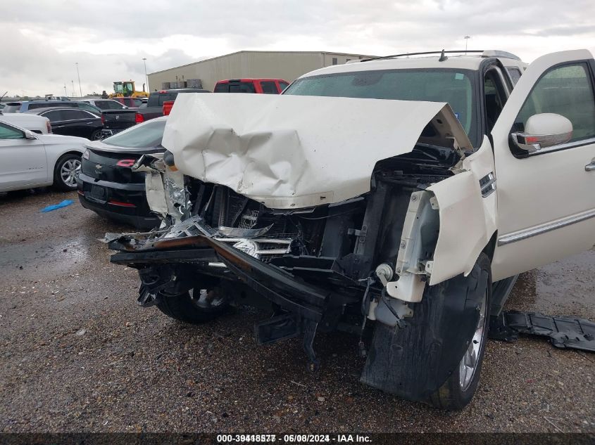 2007 Cadillac Escalade Standard VIN: 1GYEC638X7R427865 Lot: 39418577