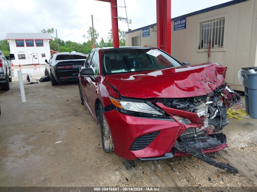 4T1B61HK8JU608695 2018 TOYOTA CAMRY - Image 1