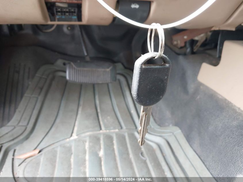 2001 Ford Explorer Sport Trac VIN: 1FMZU67E61UB06300 Lot: 39418596