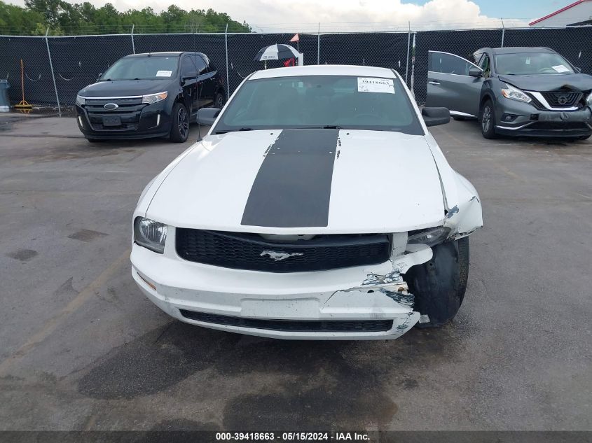 2007 Ford Mustang V6 Deluxe/V6 Premium VIN: 1ZVFT80NX75260315 Lot: 39418663