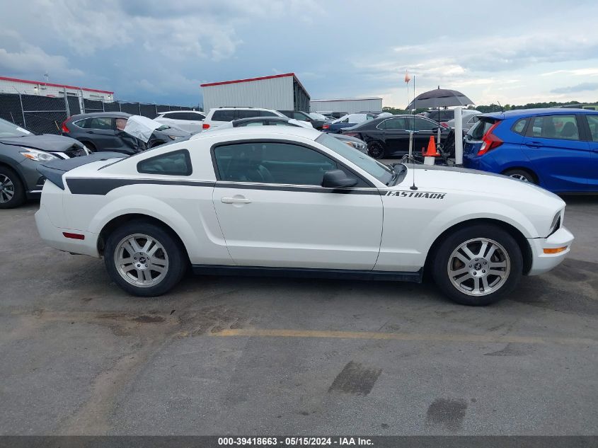 2007 Ford Mustang V6 Deluxe/V6 Premium VIN: 1ZVFT80NX75260315 Lot: 39418663